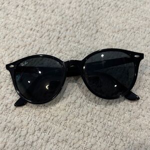 Ray-Ban Classic Black Sunglasses